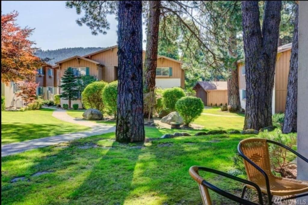 Das Bavarian Condo, 5 Star Ground Floor Unit, Walk To Town, Sleeps 6 Левенуэрт Экстерьер фото