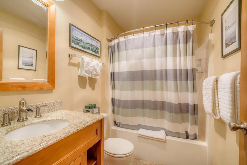 Das Bavarian Condo, 5 Star Ground Floor Unit, Walk To Town, Sleeps 6 Левенуэрт Экстерьер фото